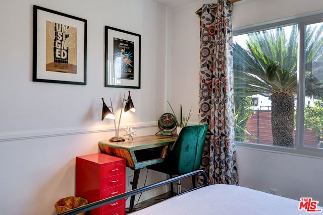 6122 Satsuma Avenue, North Hollywood, CA 91606