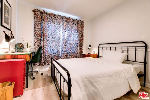 6122 Satsuma Avenue, North Hollywood, CA 91606