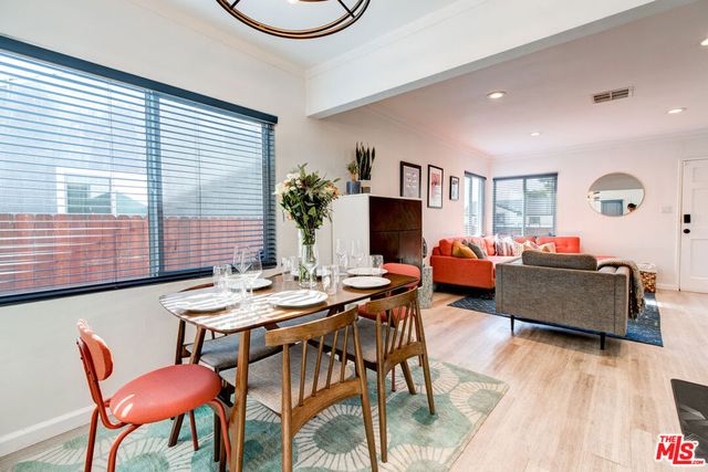 6122 Satsuma Avenue, North Hollywood, CA 91606