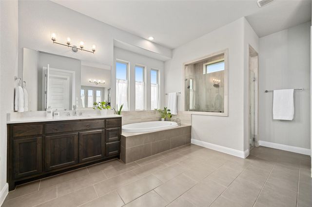 3812 Deep Pocket DR, Leander, TX 78641