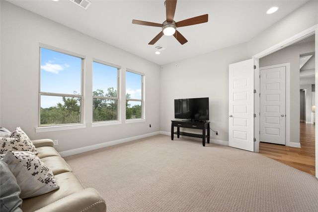 3812 Deep Pocket DR, Leander, TX 78641