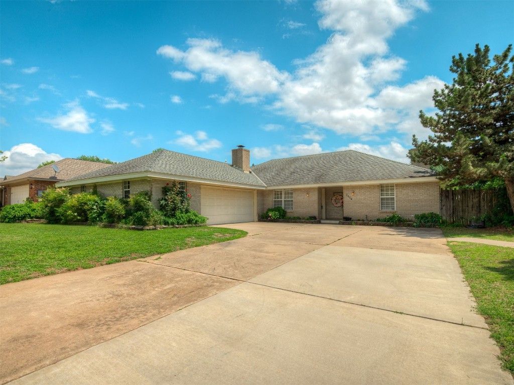 2604 Jeannes Trail, Edmond, OK 73012