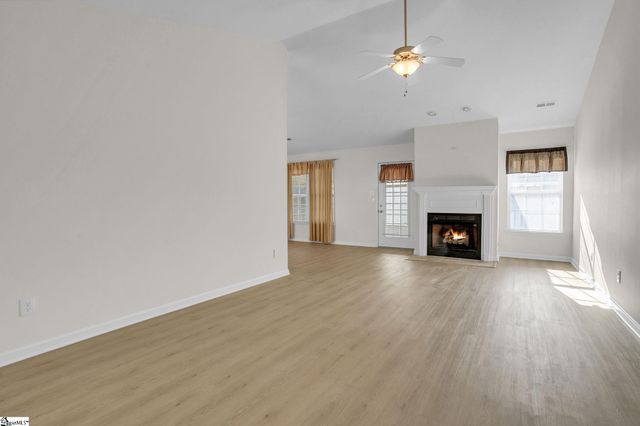 6 Clematis Drive, Taylors, SC 29687