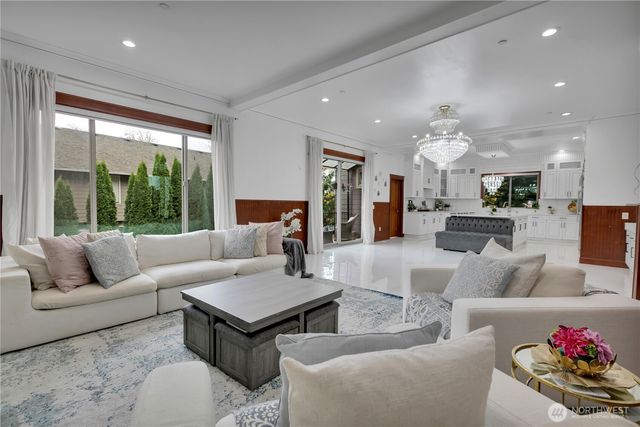 11732 SE 269th Place, Kent, WA 98030