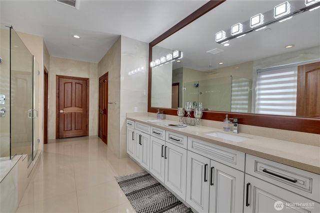 11732 SE 269th Place, Kent, WA 98030