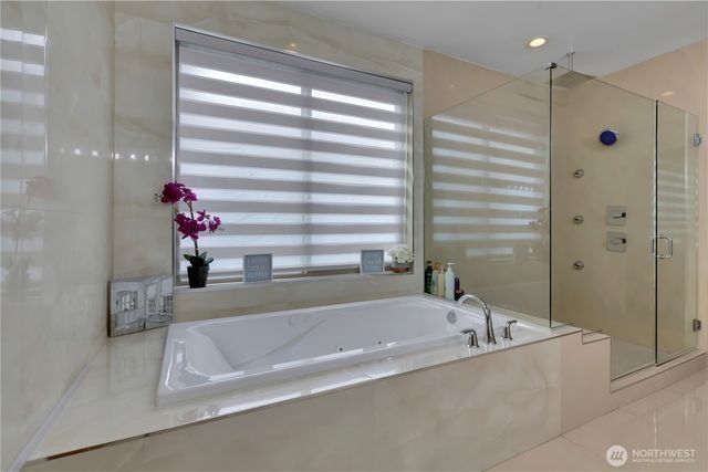 11732 SE 269th Place, Kent, WA 98030