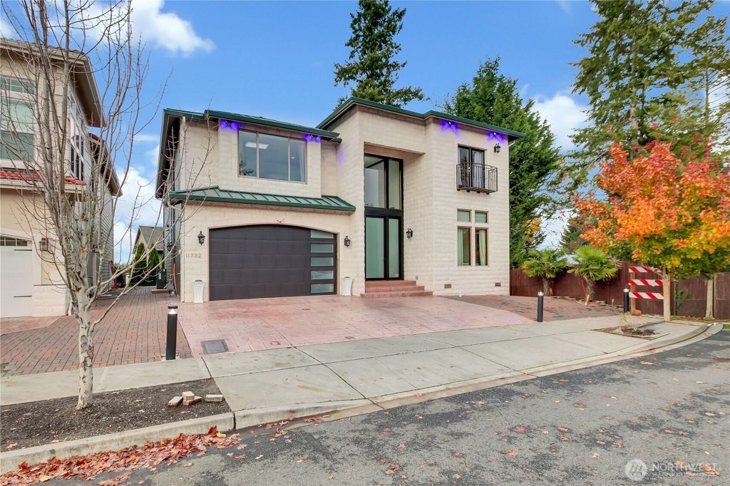 11732 SE 269th Place, Kent, WA 98030