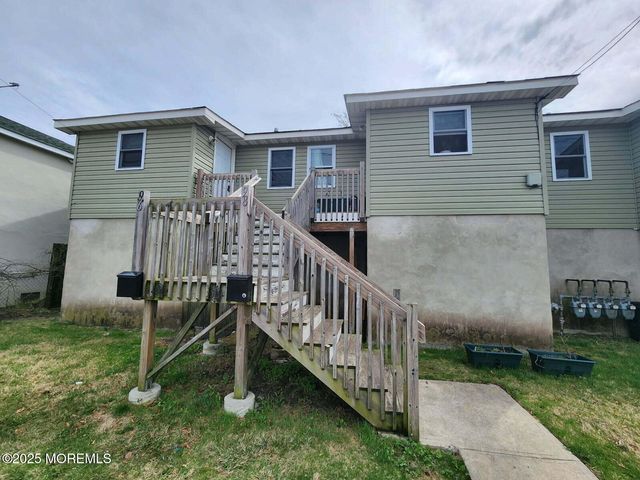 98 Seeley Avenue, Keansburg, NJ 07734