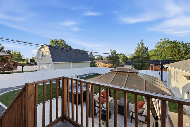 1085 E SEGO LILY DR, Sandy, UT 84094