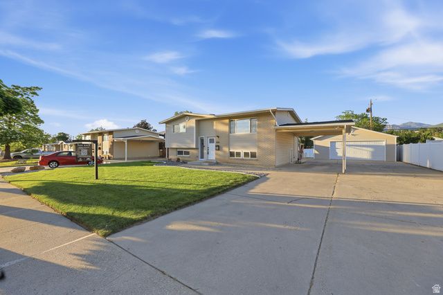 1085 E SEGO LILY DR, Sandy, UT 84094