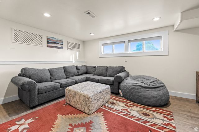 1085 E SEGO LILY DR, Sandy, UT 84094