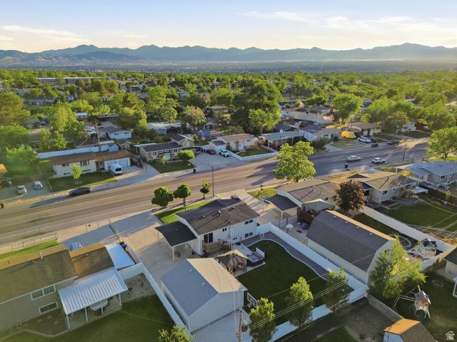 1085 E SEGO LILY DR, Sandy, UT 84094