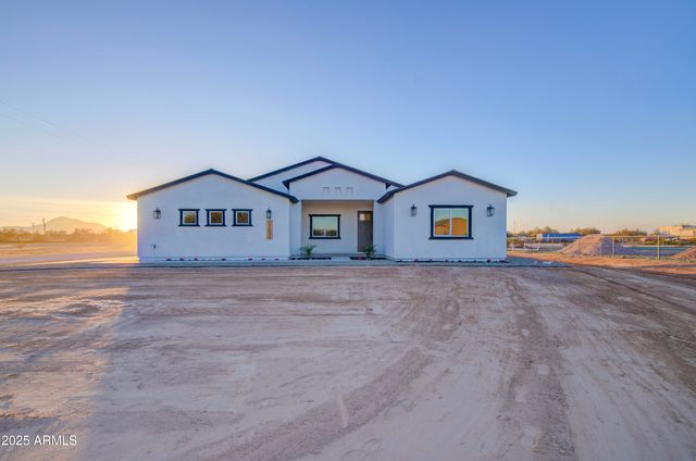 12608 S AIRPORT Road, Buckeye, AZ 85326