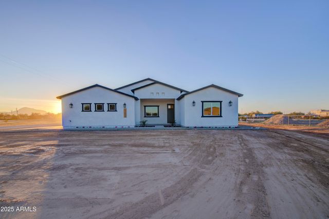 12608 S AIRPORT Road, Buckeye, AZ 85326