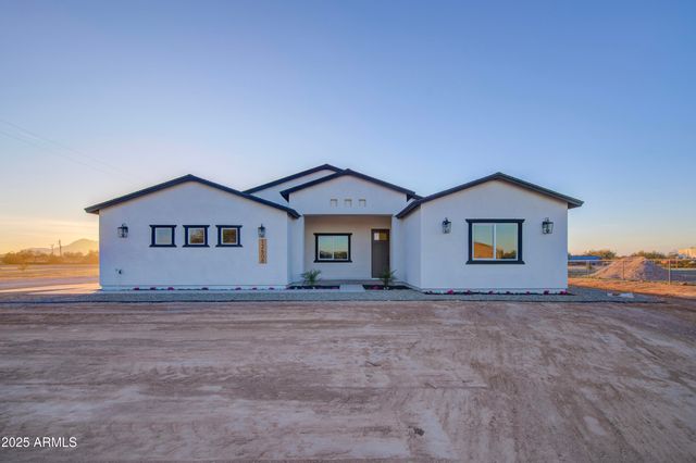 12608 S AIRPORT Road, Buckeye, AZ 85326