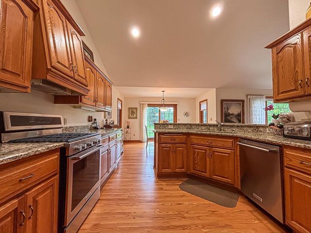 N22W26746 Shooting Star ROAD, Pewaukee, WI 53072