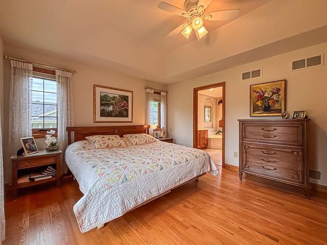 N22W26746 Shooting Star ROAD, Pewaukee, WI 53072