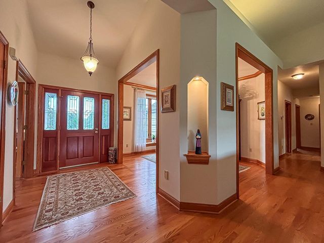 N22W26746 Shooting Star ROAD, Pewaukee, WI 53072