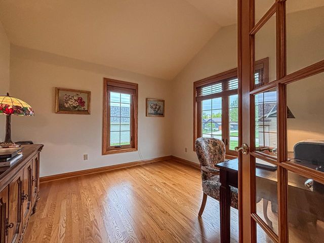 N22W26746 Shooting Star ROAD, Pewaukee, WI 53072