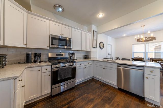 644 Melbourne Street, Detroit, MI 48202