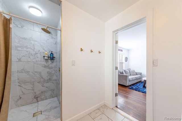 644 Melbourne Street, Detroit, MI 48202