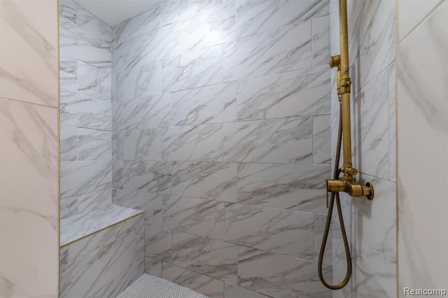 644 Melbourne Street, Detroit, MI 48202