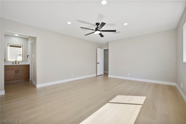 324 Lakehurst Road, Las Vegas, NV 89145