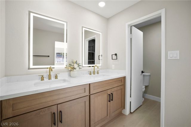 324 Lakehurst Road, Las Vegas, NV 89145
