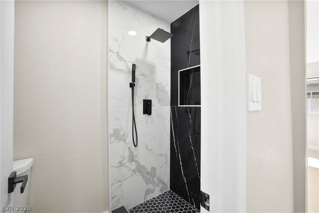 324 Lakehurst Road, Las Vegas, NV 89145