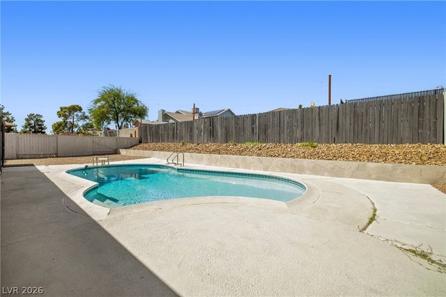 324 Lakehurst Road, Las Vegas, NV 89145
