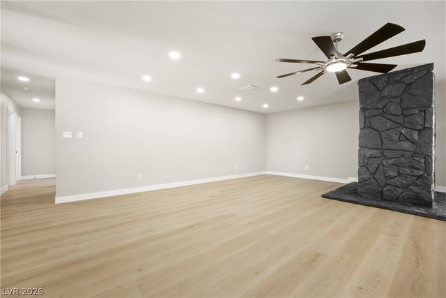 324 Lakehurst Road, Las Vegas, NV 89145