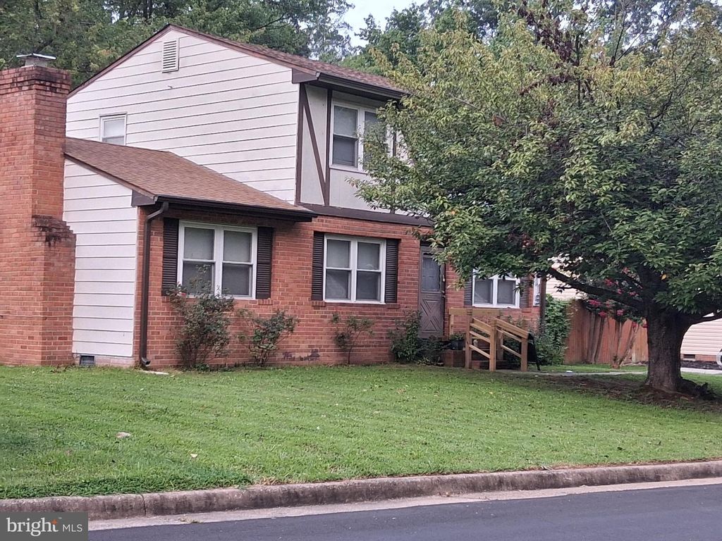 5119 MACNAMARA DR, Fredericksburg, VA 22407