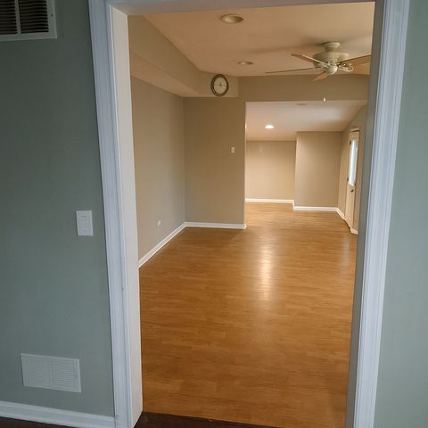 2002 Burr Oak Lane, Lindenhurst, IL 60046