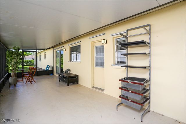 698 107th AVE N, Naples, FL 34108