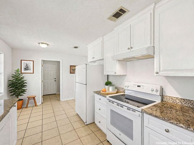 4315 Ravine Drive, Friendswood, TX 77546