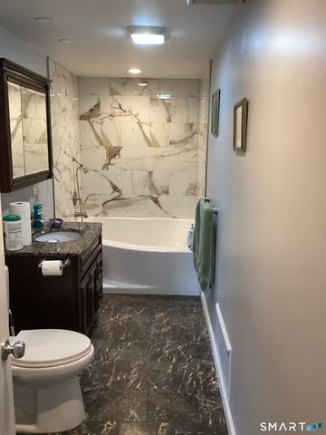 9 Washington Road, Windsor, CT 06095