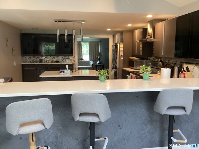 9 Washington Road, Windsor, CT 06095