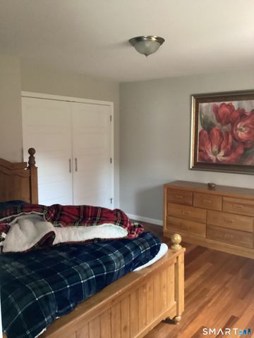9 Washington Road, Windsor, CT 06095