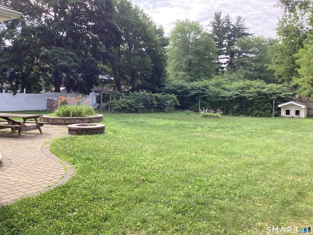 9 Washington Road, Windsor, CT 06095