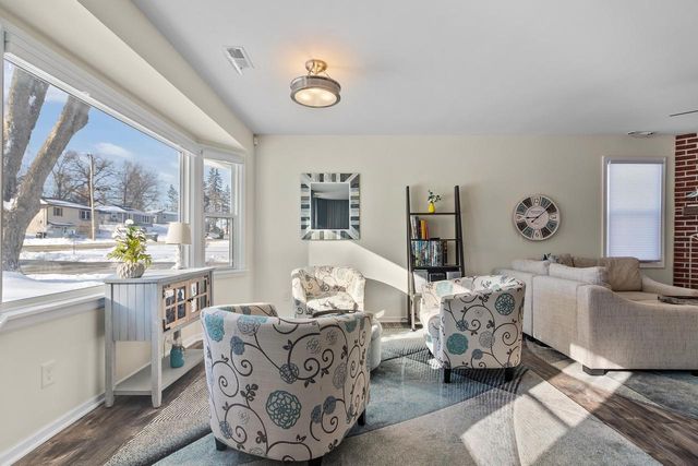 562 Gatewood DRIVE, Twin Lakes, WI 53181