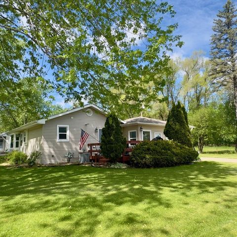 562 Gatewood DRIVE, Twin Lakes, WI 53181