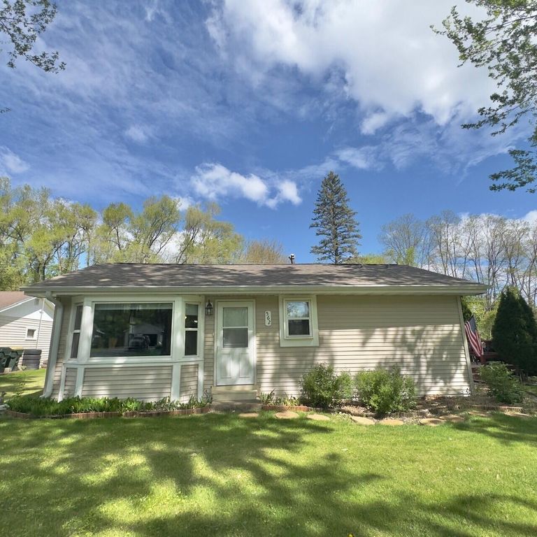 562 Gatewood DRIVE, Twin Lakes, WI 53181