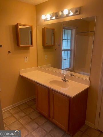 2083 Manhattan Parkway, Decatur, GA 30035