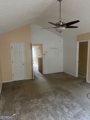 2083 Manhattan Parkway, Decatur, GA 30035