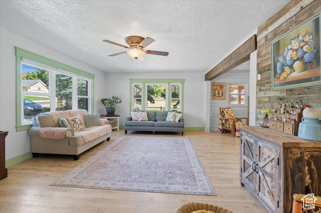 164 E 200 S, Hyde Park, UT 84318