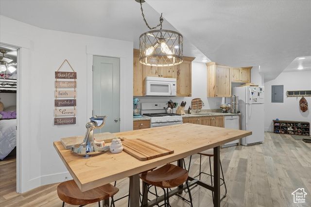 164 E 200 S, Hyde Park, UT 84318