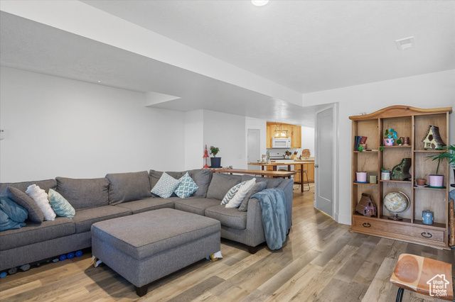 164 E 200 S, Hyde Park, UT 84318