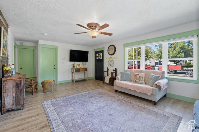 164 E 200 S, Hyde Park, UT 84318