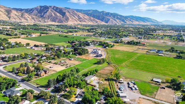 164 E 200 S, Hyde Park, UT 84318