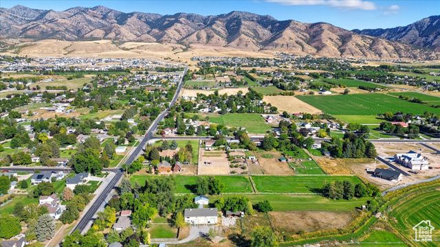164 E 200 S, Hyde Park, UT 84318